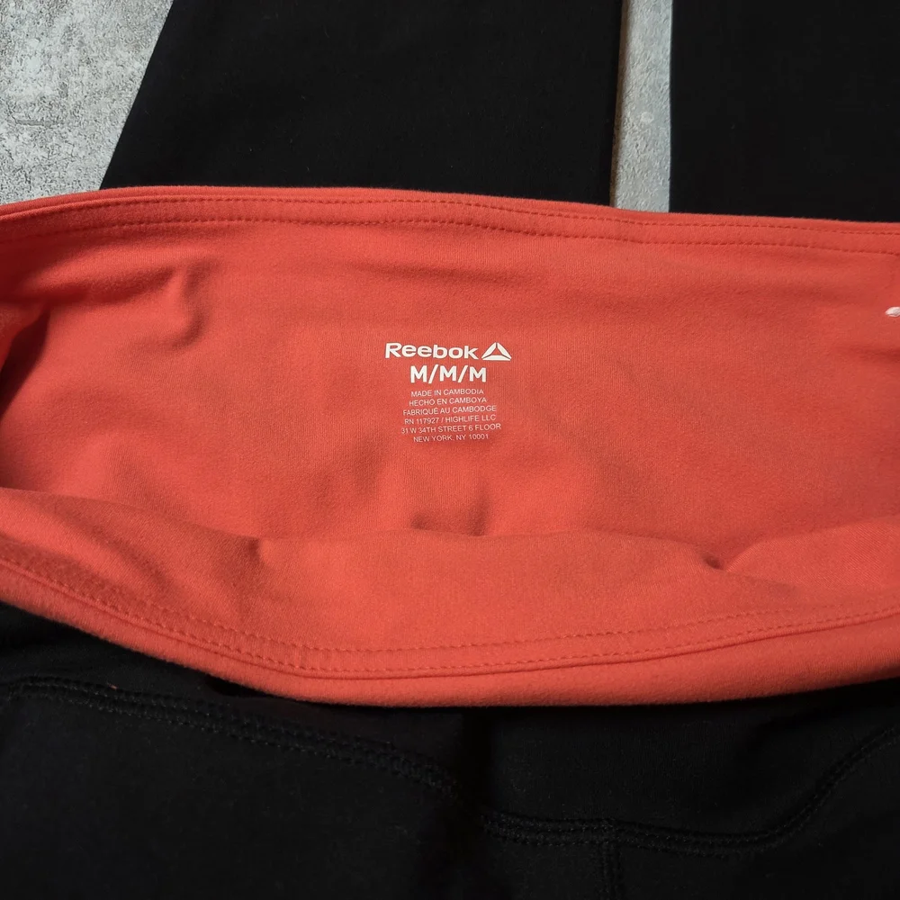 Reebok Leggings Women's Med Black High Rise Side Pockets Performance Activewear - Picture 7 of 16